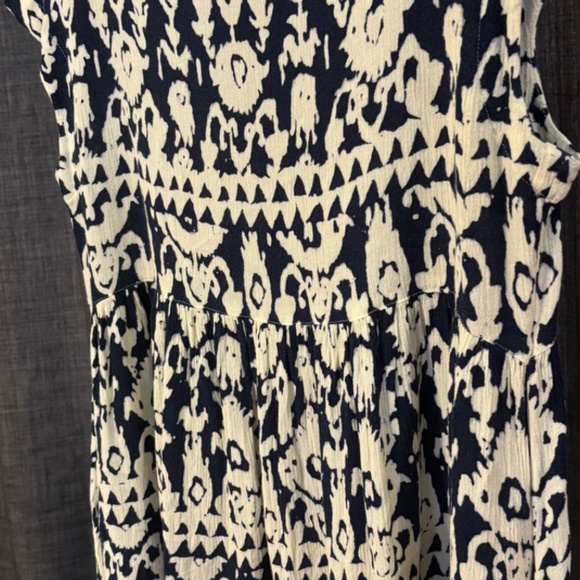 Vanessa Virginia Anthropologie Women's Sleeveless Top  SZ Small Navy Blue Cream - Picture 6 of 6